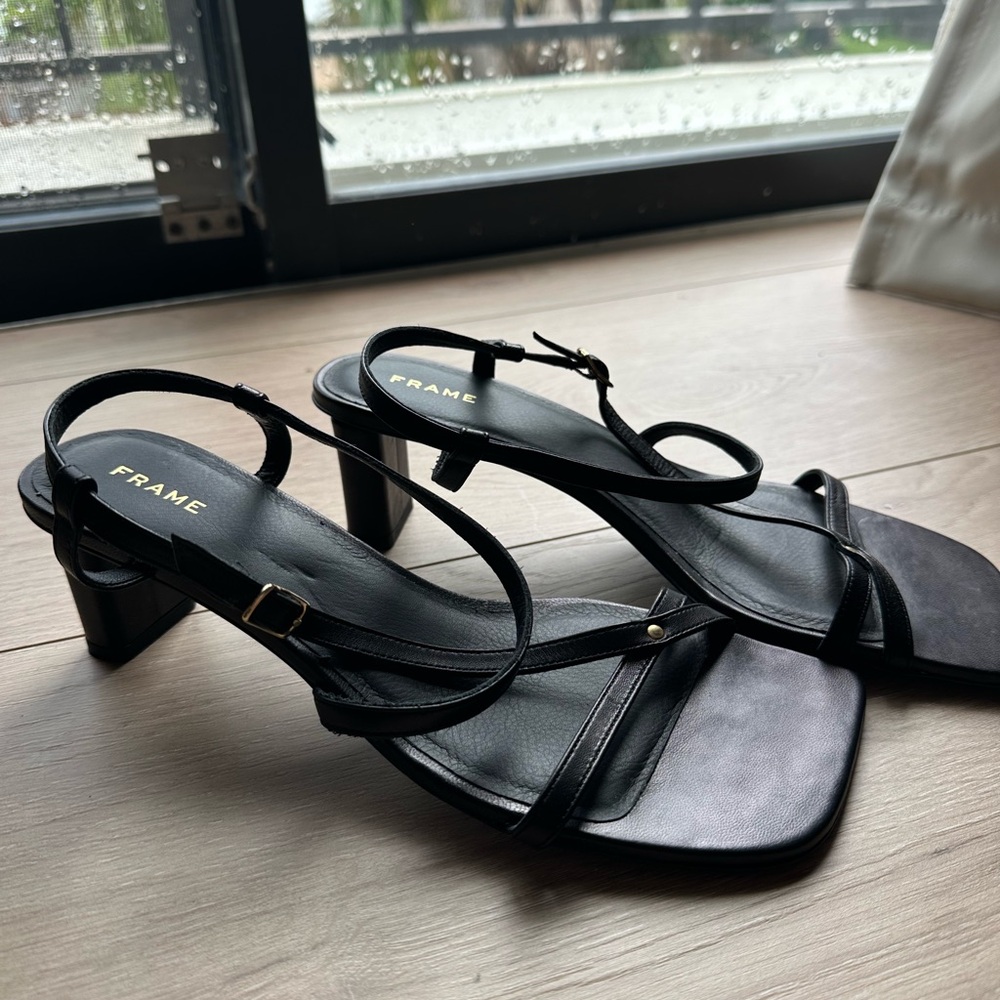 Frame Le Braxton Leather Elegant Black Heels